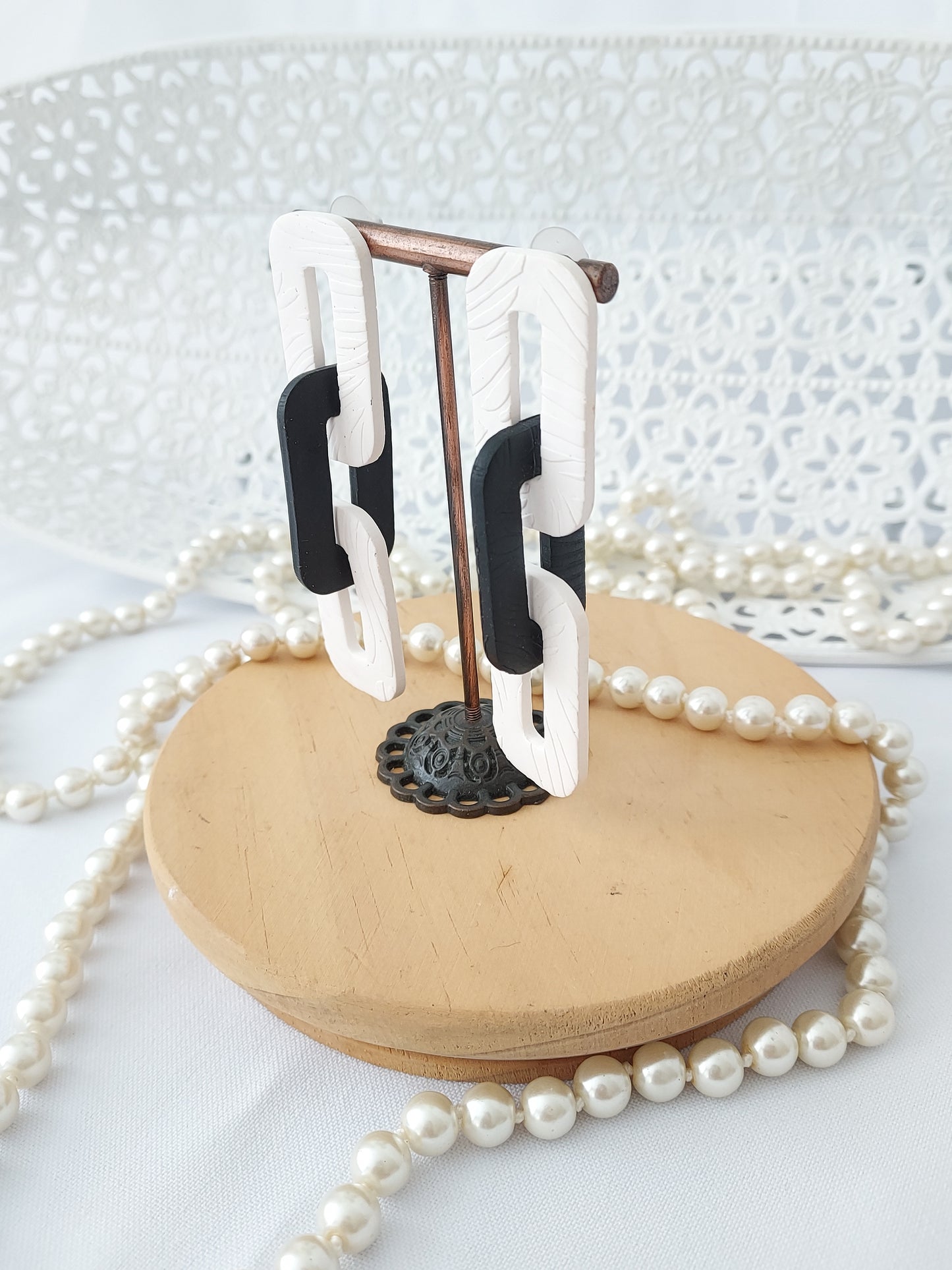 Chain me earrings