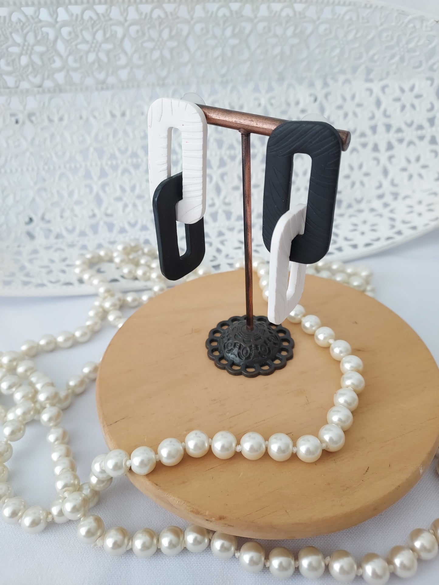 Chain me earrings