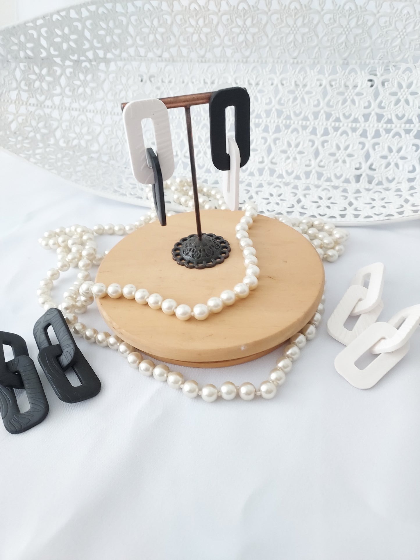 Chain me earrings