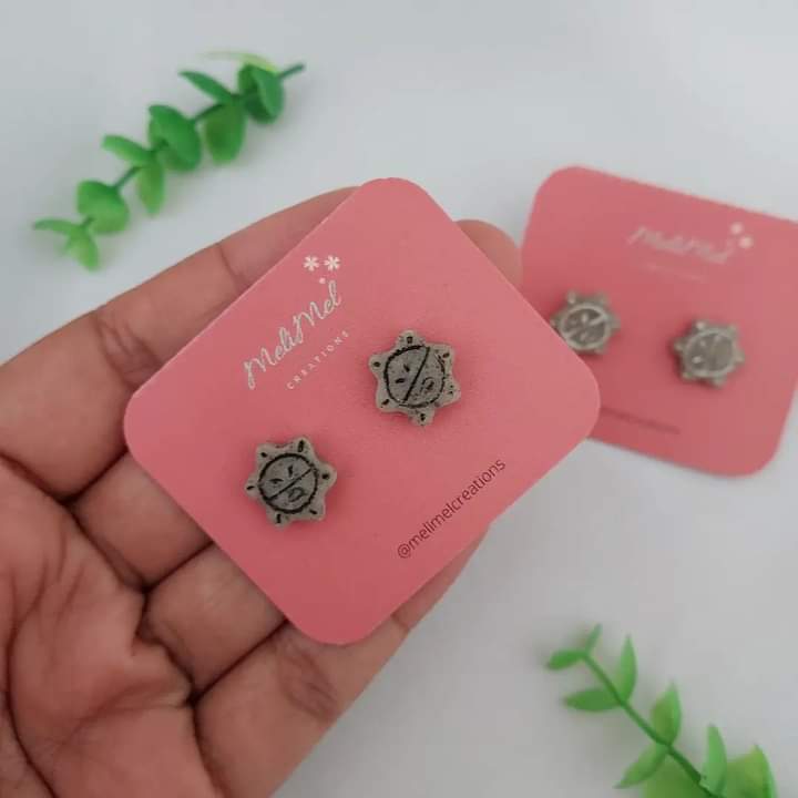 Sol Taíno Studs